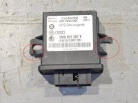 Volkswagen Touran Kaarrevalo ohjausyksikkö Varaosakoodi: 5M0907357F  Z05
Korityyppi: Mahtu...
