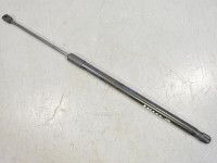 Volkswagen Passat (B8) Takakannen kaasuvaimennin, oikea (farmari) Varaosakoodi: 3G9827550C
Korityyppi: Universaal...