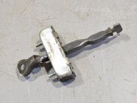 Toyota Corolla Ovirajoitin, etu oikea Varaosakoodi: 68610-12170
Korityyppi: 5-ust luu...