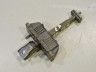 Toyota Avensis (T25) 2003-2008 Ovirajoitin, etu oikea Varaosakoodi: 68610-05040