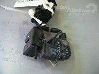 Toyota Corolla 2002-2007 Takakannen lukko Varaosakoodi: 69350-13310