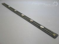 Mercedes-Benz C (W203) 2000-2007 Etuoven lista, vasen Varaosakoodi: A2036904962