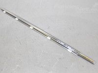 Lexus GS 2005-2012 Oven lasi lista, oikea (kromi) Varaosakoodi: 7573030360
Korityyppi: Sedaan