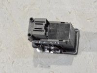 Volkswagen Golf 7 Katkaisin (sähkömekaaninen seisontajarru) Varaosakoodi: 5G0927225D WZU
Korityyppi: 5-ust ...