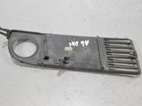 Audi A6 (C5) 1997-2005 Puskurin säleikkö, vasen Varaosakoodi: 4B0807681S