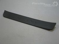 Hyundai Santa Fe 2006-2012 Kynnys / Kynnyssuojus, oikea (etu) Varaosakoodi: 85882-2B000