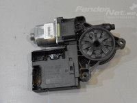 Volkswagen Passat (B7) Lasinnostimen moottori, vasen etu Varaosakoodi: 3AA959701A
Korityyppi: Universaal