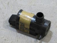 Toyota Corolla 2002-2007 Pesimen pumppu, tuulilasi Varaosakoodi: 85330-44010