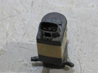 Toyota Corolla 2002-2007 Pesimen pumppu, tuulilasi Varaosakoodi: 85330-44010