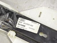 Audi A6 (C6) 2004-2011 Takaovi lasinnostin mekaaninen, oikea (el) Varaosakoodi: 4F0839462B
Lisämerkinnät: (ilma m...