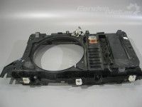 Citroen C5 2001-2008 Tuulettimen kotelo (2.0 bensiini) Varaosakoodi: 7104N5