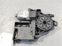 Volkswagen Passat 2005-2010 Lasinnostimen moottori, oikea etu Varaosakoodi: 3C0959702