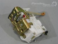 Toyota Avensis (T22) 1997-2003 Lukkolaite, vasen (taka) Varaosakoodi: 69050-05021