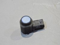 Volkswagen Touran Pysäköintitutka (takapää) Varaosakoodi: 1S0919275 GRU
Korityyppi: Mahtuni...