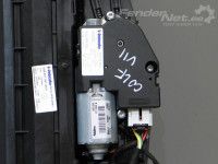 Volkswagen Golf 7 Kattoluukku moottori (edessä) Varaosakoodi: 5G0959591A
Korityyppi: Universaal