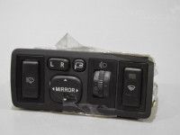 Toyota Avensis (T25) 2003-2008 Tuulilasin lämmitys kytkin Varaosakoodi: 84794-05010