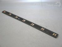Volkswagen Passat 1993-1997 Etuoven lista, oikea Varaosakoodi: 3A0853516A