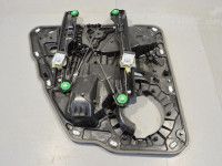 Volkswagen Touareg Takaovi lasinnostin mekaaninen, oikea (el) Varaosakoodi: 7P6839462A
Korityyppi: Maastur
Mo...