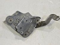 Skoda Karoq ABS pumpun kiinnitys Varaosakoodi: 5Q1614235E
Korityyppi: Linnamaast...