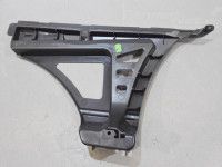 Mitsubishi Carisma 1995-2004 Puskurin kiinnitysrauta, taka vasen Varaosakoodi: MR910259