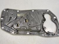 Volkswagen Passat CC / CC 2008-2016 Etuoven lasinkehys, oikea (5o H/B) Varaosakoodi: 3C8837756D