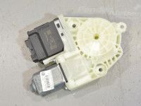 Volkswagen Passat (B7) Lasinnostimen moottori, taka vasen Varaosakoodi: 3C0959703 VW4
Korityyppi: Univers...