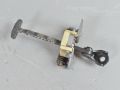 Renault Megane Takaoven stoppi, oikea Varaosakoodi: 824306303R
Moottorityyppi: K4M-866