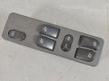 Saab 9-3 Lasinnostimen kytkin, vasen (etu-) Varaosakoodi: 4814356 / 4814398
Korityyppi: 5-u...