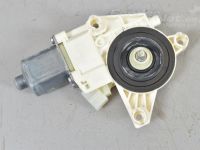Mercedes-Benz E (W212) Lasinnostimen moottori, oikea etu Varaosakoodi: A2048200242
Korityyppi: Sedaan
Mo...