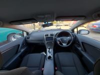 Toyota Avensis (T27) 2011 - Auto varaosat