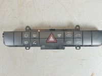 Mercedes-Benz Viano / Vito (W639) Hätävilkun katkaisin Varaosakoodi: A6398701910
Korityyppi: Kaubik