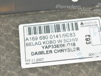 Mercedes-Benz A (W169) Tavaratilan verhoilu Varaosakoodi: A1696800141 9E83
Korityyppi: 5-us...
