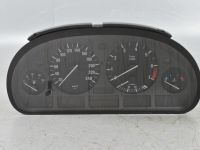 BMW 5 (E39) Mittaristo täydellinen (bensiini) Varaosakoodi: 62106942225
Korityyppi: Sedaan