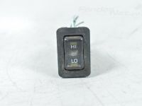 Mitsubishi L200 Penkin läm.kytkin Varaosakoodi: MR168587
Korityyppi: Pikap
Lisäme...