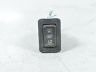 Mitsubishi L200 Penkin läm.kytkin Varaosakoodi: MR168587
Korityyppi: Pikap
Lisäme...