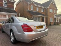 Mercedes-Benz S (W221) 2009 - Auto varaosat
