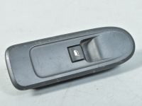 Peugeot 308 Lasinnostimen kytkin, oikea (etu-) Varaosakoodi: 649029
Korityyppi: 5-ust luukpära