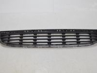 Kia Venga 2009-2019 Puskurin säleikkö (keskellä) Varaosakoodi: 9681519877