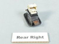 Lasinnostimen kytkin, oikea (taka) Nissan King Cab D22 / 01.1998-12.2005
Varaosako...