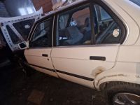 BMW 3 (E30) 1987 - Auto varaosat