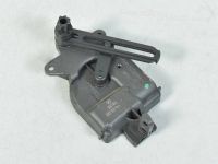 Mini One, Cooper (R50 / R52 / R53) Lämmityslaitteen säätömoottori Varaosakoodi: 64111167294
Korityyppi: 3-ust luu...